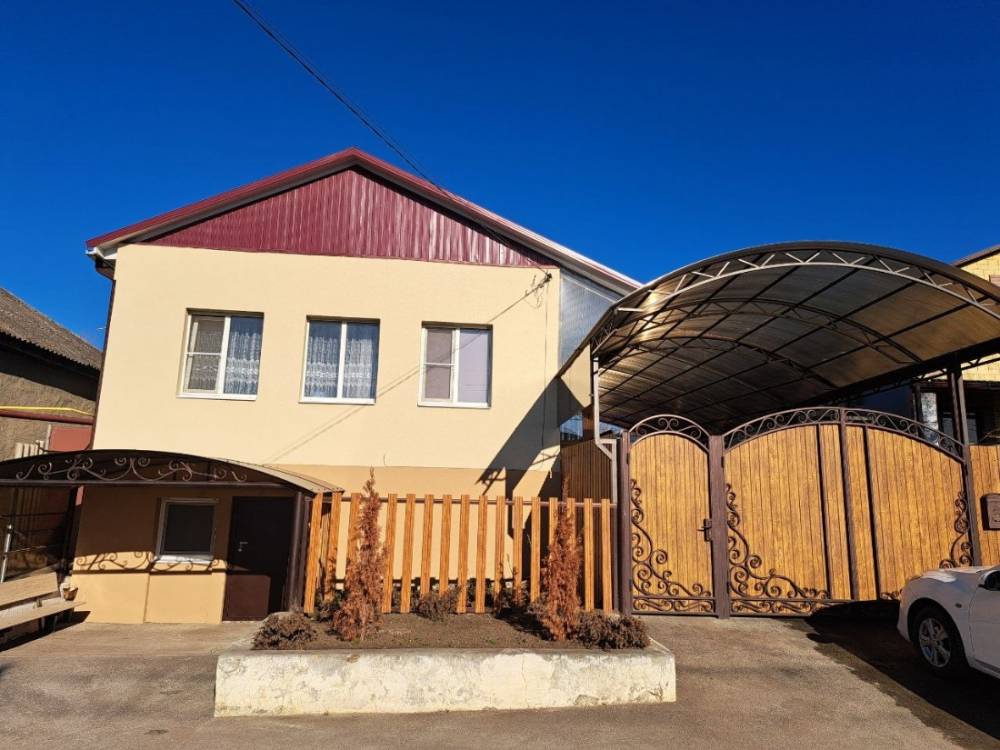 Ставропольский край, Михайловск, Терешковой ул.; Дом 70м² на участке 9 сот. 2 эт.