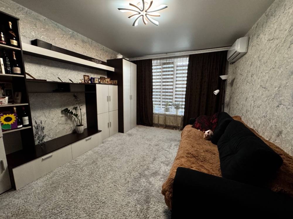 Ставропольский край, Михайловск, Ленина ул.; Квартира 50м² 2/6 эт.