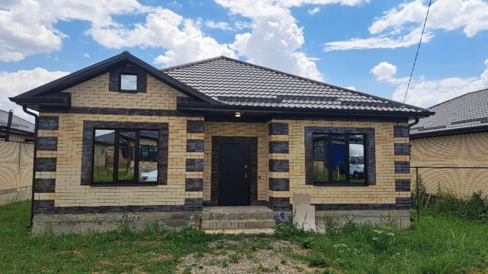 Ставропольский край, Михайловск, Николая Гастелло ул.; Дом 150м² на участке 5 сот. 1 эт.