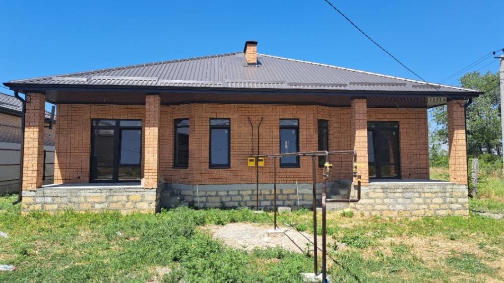 Ставропольский край, Михайловск, Владимира Ацуты ул.; Коттедж 105м² на участке 3 сот. 1 эт.