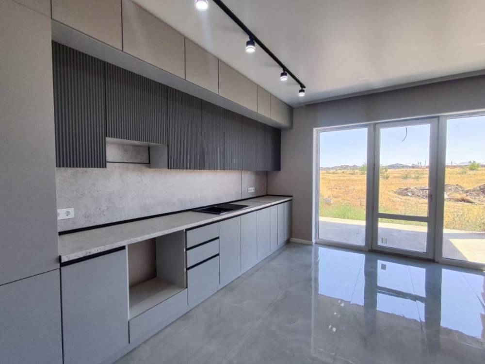 Ставропольский край, Михайловск, Владимира Селедкина ул.; Коттедж 120м² на участке 3 сот. 1 эт.