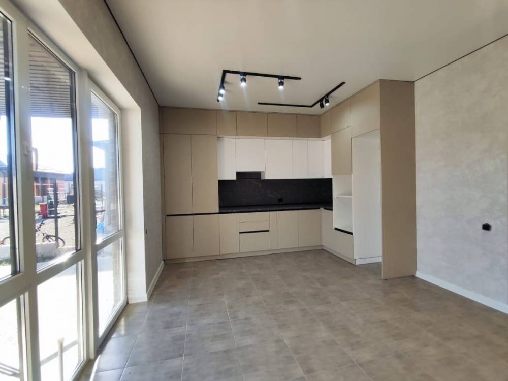 Ставропольский край, Михайловск, Владимира Селедкина ул.; Коттедж 110м² на участке 3,35 сот. 1 эт.