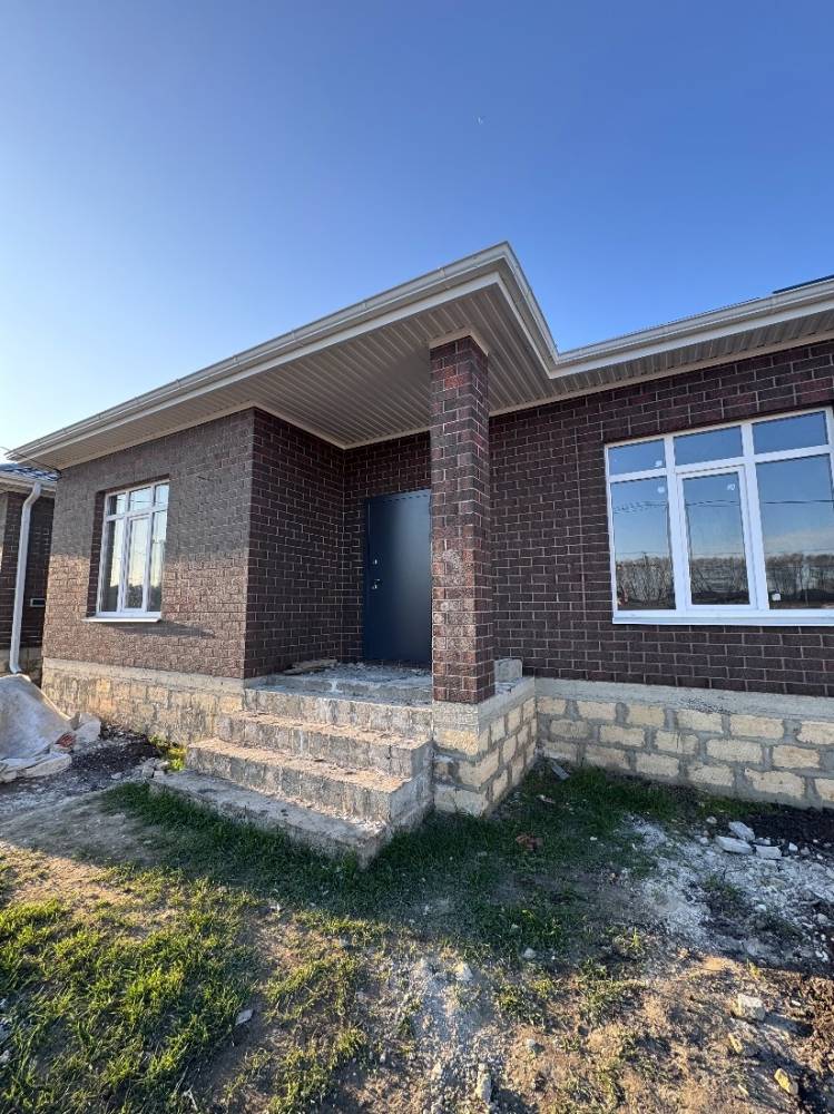 Ставропольский край, Михайловск, Бориса Стругацкого ул.; Дом 150м² на участке 4 сот. 1 эт.