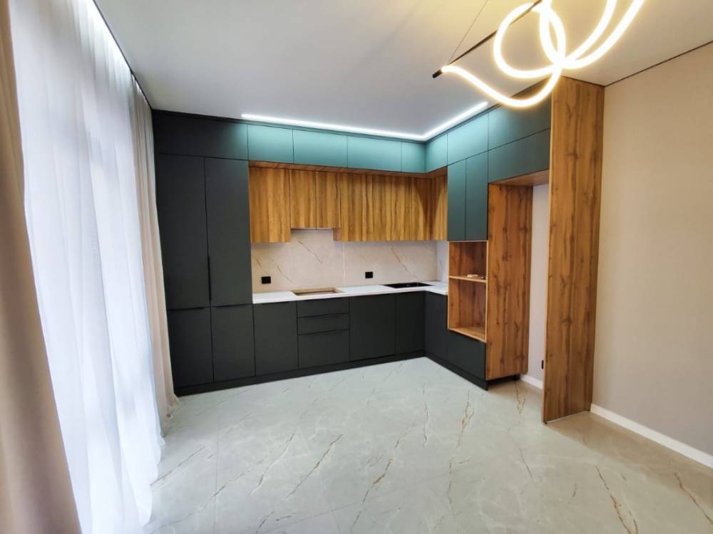 e09f8a67-98f9-494f-a760-254e880bd39c