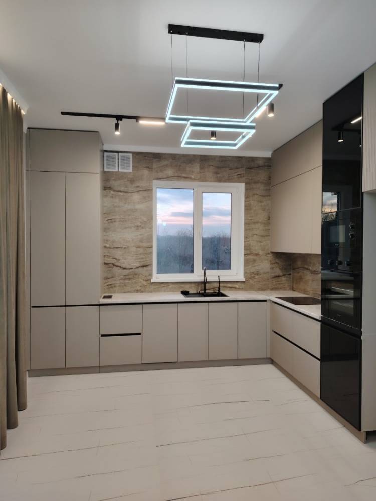 Ставропольский край, Михайловск, Ушакова ул.; Дом 127м² на участке 4,20 сот. 1 эт.