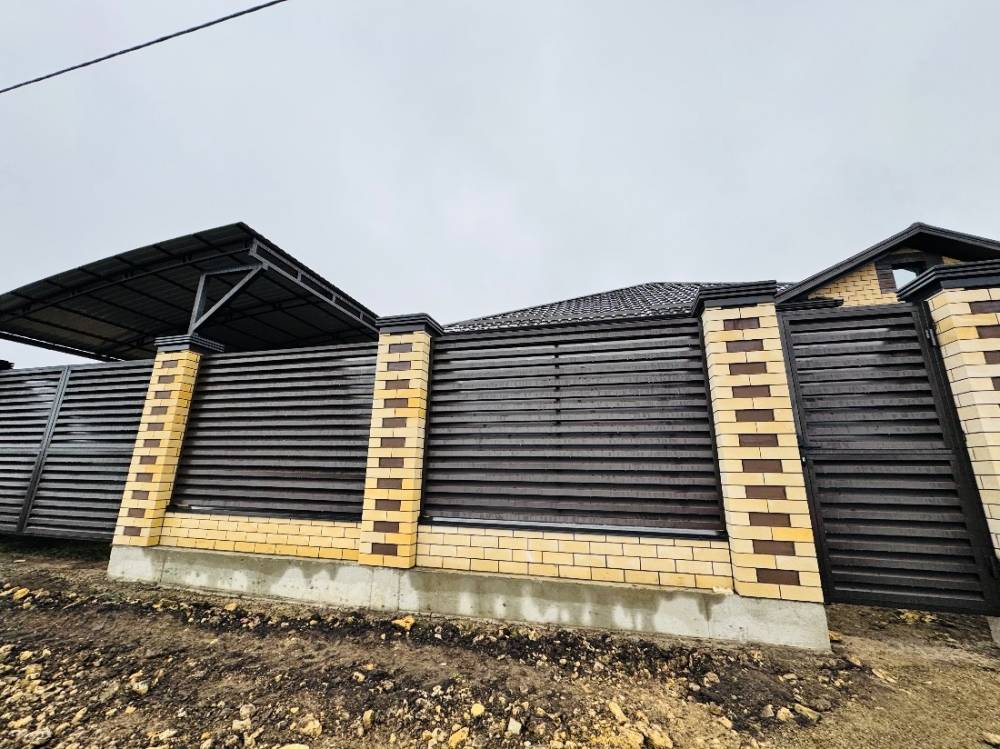 Ставропольский край, Михайловск, Бориса Стругацкого ул.; Дом 160м² на участке 4,50 сот. 1 эт.